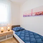Gemini I., Iii. Apartamento *