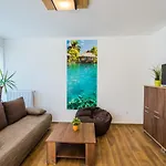 Apartamento Gemini I., Iii.