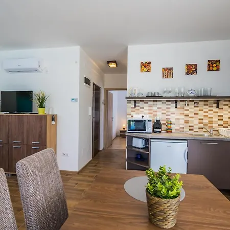 Daire Gemini I., Iii.