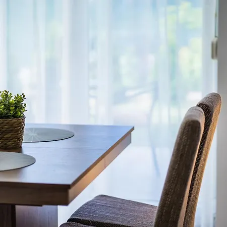 Daire Gemini I., Iii.