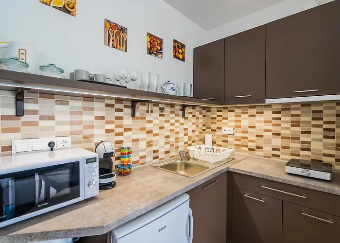 Διαμέρισμα Gemini I., Iii. *